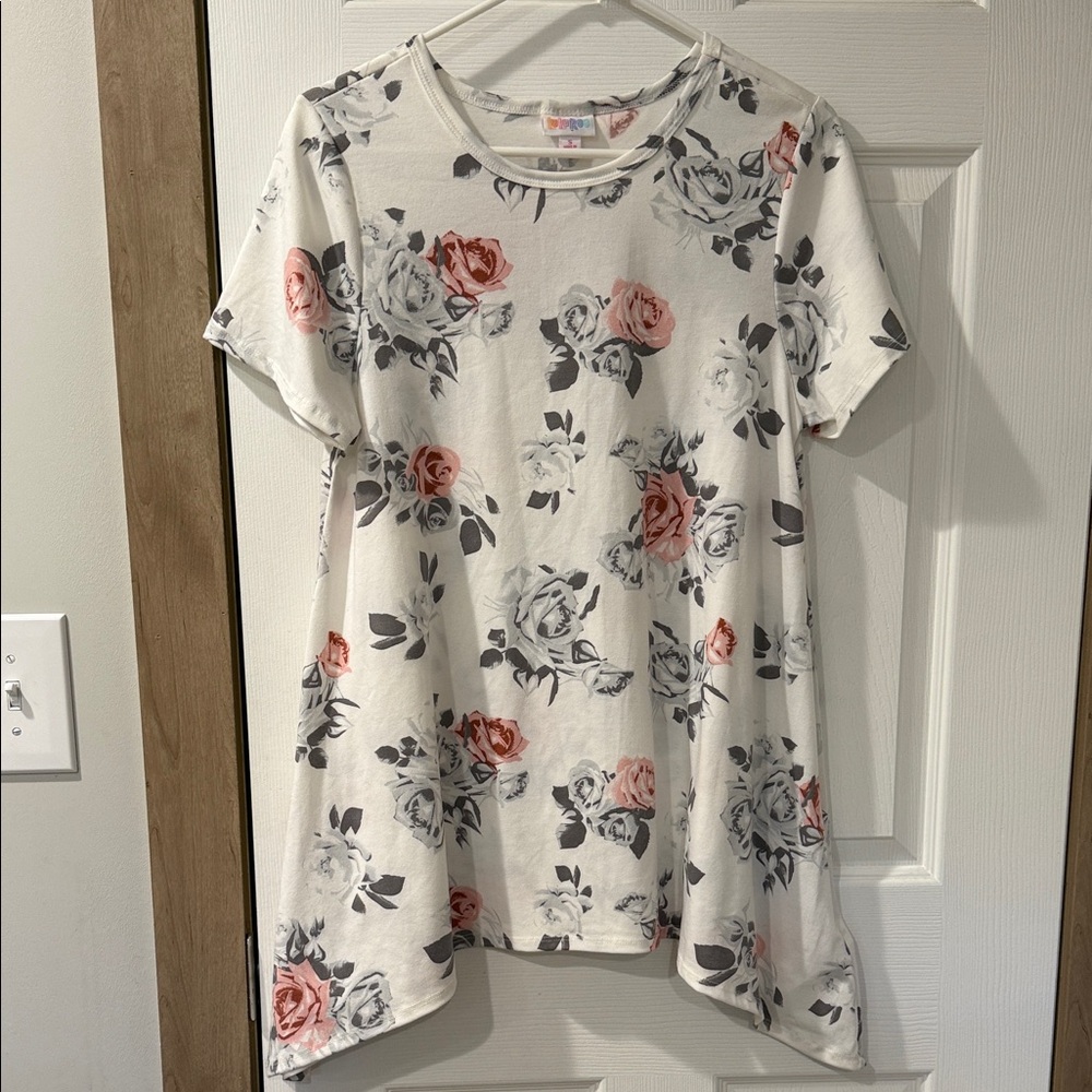 LuLaRoe Cream Floral Short Sleeve Top